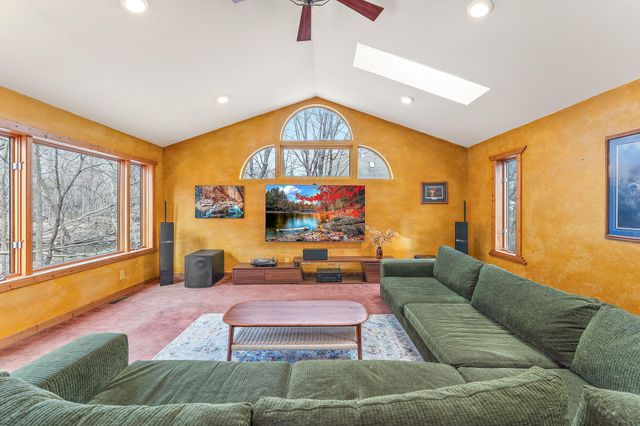 3923 Elmwood Street, Vadnais Heights, MN 55127