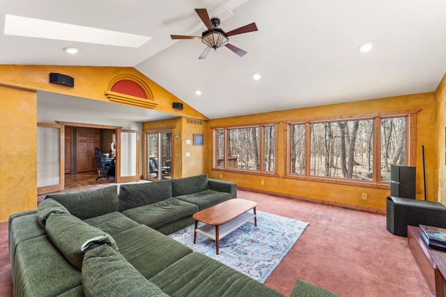 3923 Elmwood Street, Vadnais Heights, MN 55127