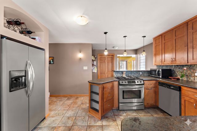 3923 Elmwood Street, Vadnais Heights, MN 55127