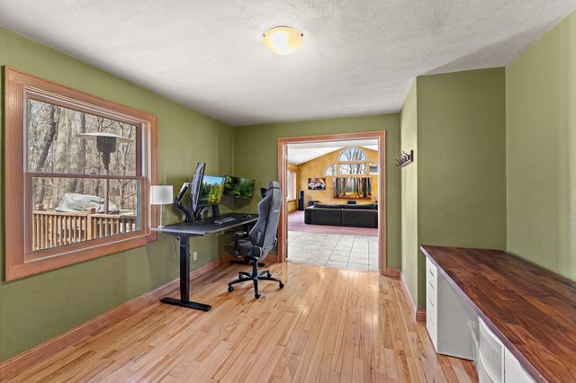 3923 Elmwood Street, Vadnais Heights, MN 55127