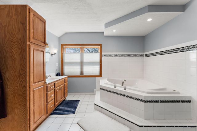 3923 Elmwood Street, Vadnais Heights, MN 55127