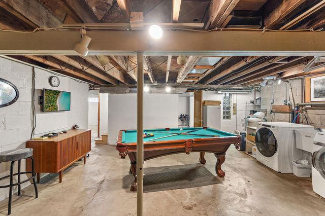 3923 Elmwood Street, Vadnais Heights, MN 55127