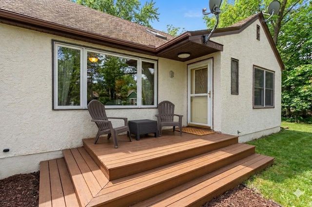 3923 Elmwood Street, Vadnais Heights, MN 55127