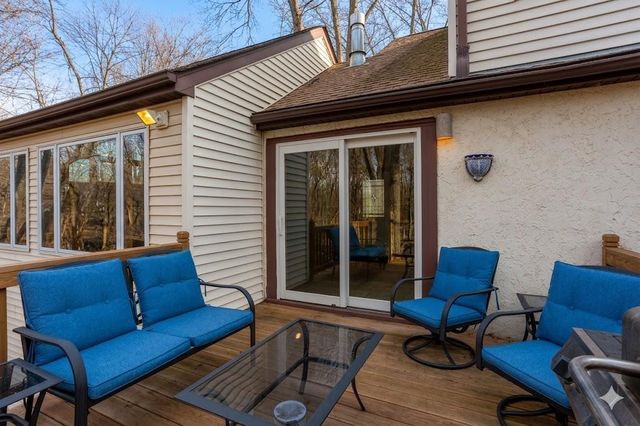 3923 Elmwood Street, Vadnais Heights, MN 55127