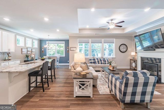 5122 Watchmans Cove, Gainesville, GA 30504