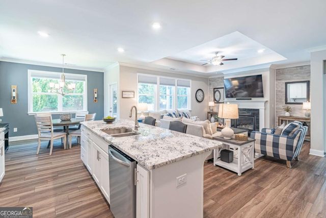 5122 Watchmans Cove, Gainesville, GA 30504