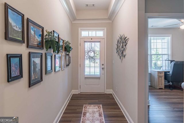 5122 Watchmans Cove, Gainesville, GA 30504