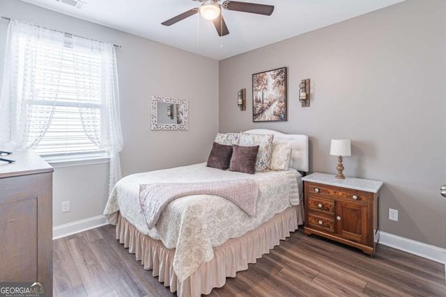 5122 Watchmans Cove, Gainesville, GA 30504