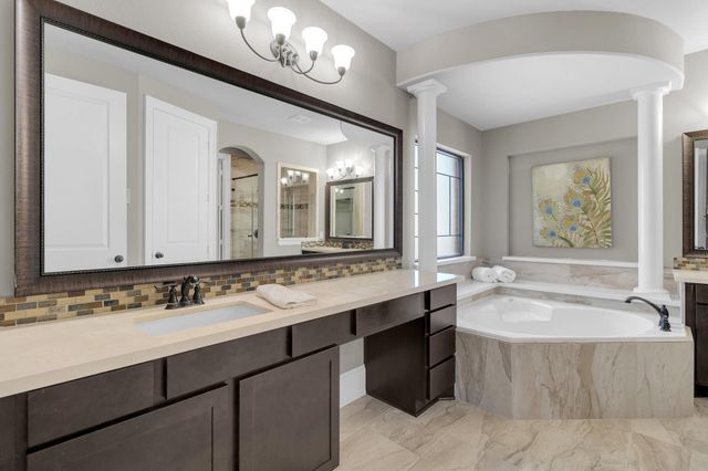 5907 Diamond Shadow Court, Richmond, TX 77469