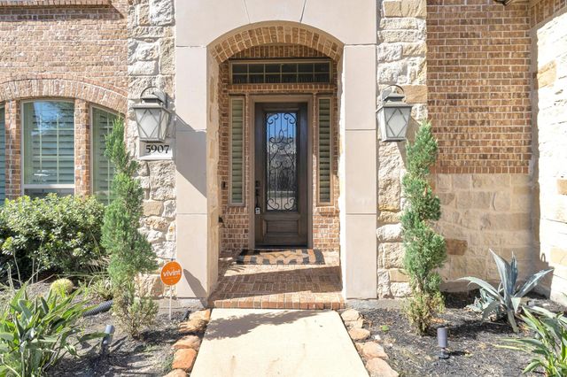 5907 Diamond Shadow Court, Richmond, TX 77469