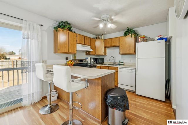 2929 NW 8th Street, Lincoln, NE 68521