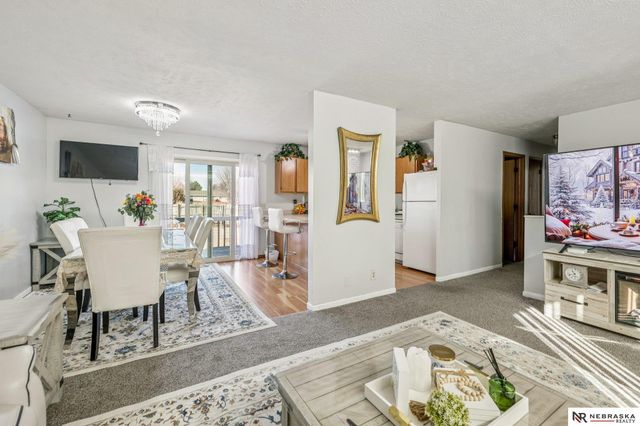 2929 NW 8th Street, Lincoln, NE 68521