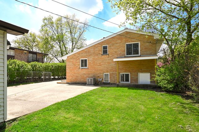 507 N Kenilworth Avenue, Glen Ellyn, IL 60137