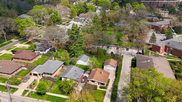 507 N Kenilworth Avenue, Glen Ellyn, IL 60137
