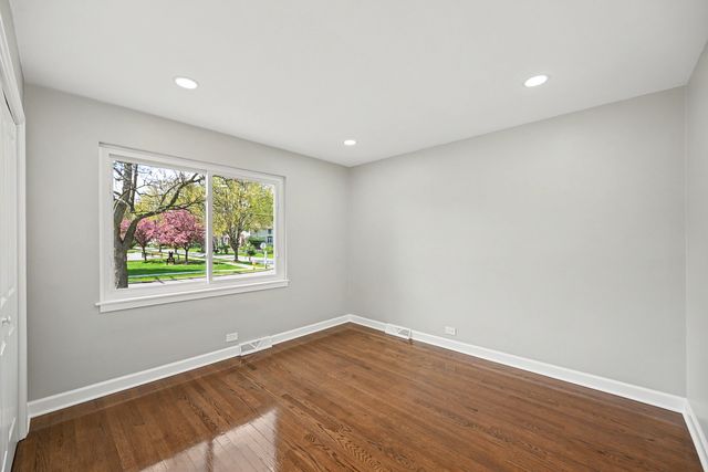 507 N Kenilworth Avenue, Glen Ellyn, IL 60137