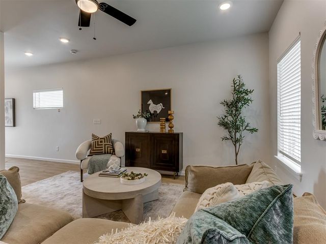 19508 Horseshoe Avenue, Edmond, OK 73012