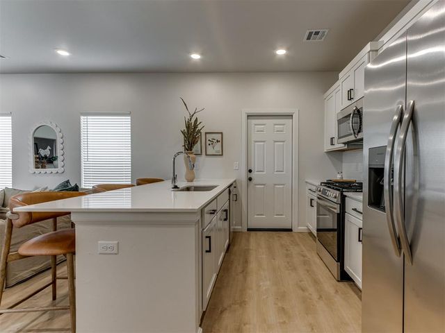 19508 Horseshoe Avenue, Edmond, OK 73012