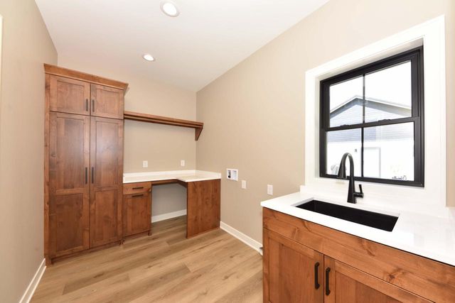 W208N16278 Renee WAY, Jackson, WI 53037
