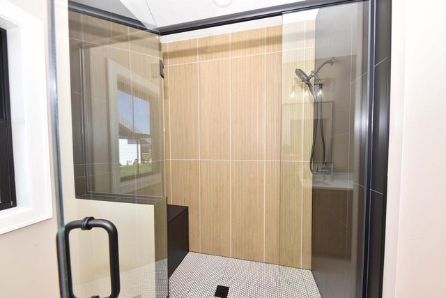 W208N16278 Renee WAY, Jackson, WI 53037
