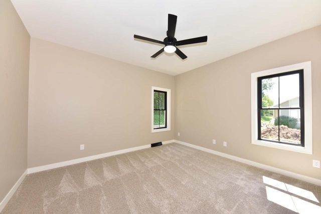 W208N16278 Renee WAY, Jackson, WI 53037