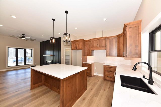W208N16278 Renee WAY, Jackson, WI 53037