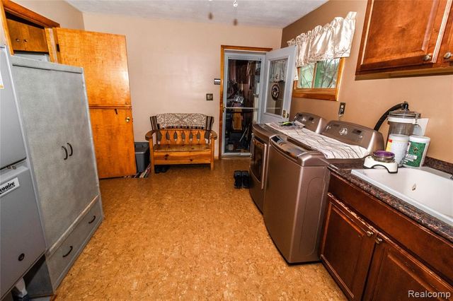 1334 Peppermill Road, Lapeer, MI 48446