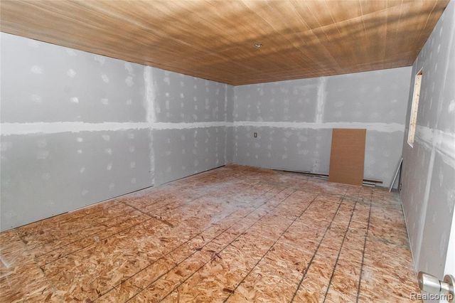 1334 Peppermill Road, Lapeer, MI 48446