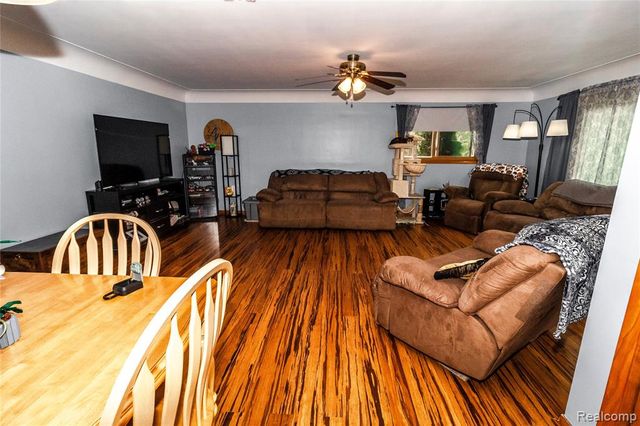 1334 Peppermill Road, Lapeer, MI 48446
