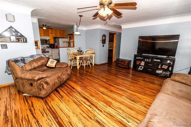 1334 Peppermill Road, Lapeer, MI 48446