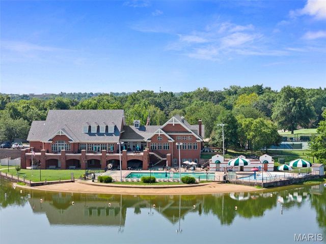 12 Catamaran Drive, Lake St Louis, MO 63367