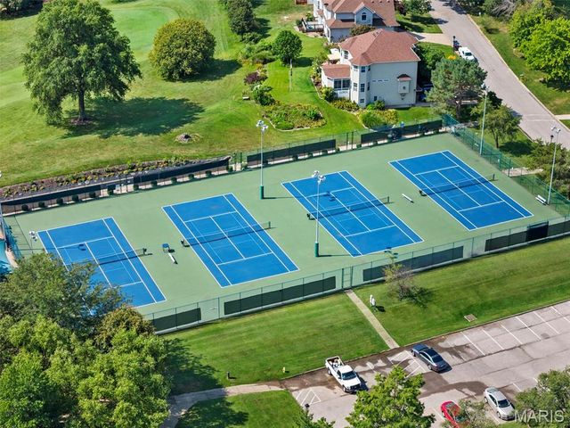 12 Catamaran Drive, Lake St Louis, MO 63367