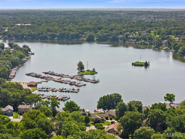 12 Catamaran Drive, Lake St Louis, MO 63367