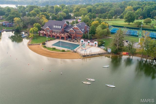 12 Catamaran Drive, Lake St Louis, MO 63367