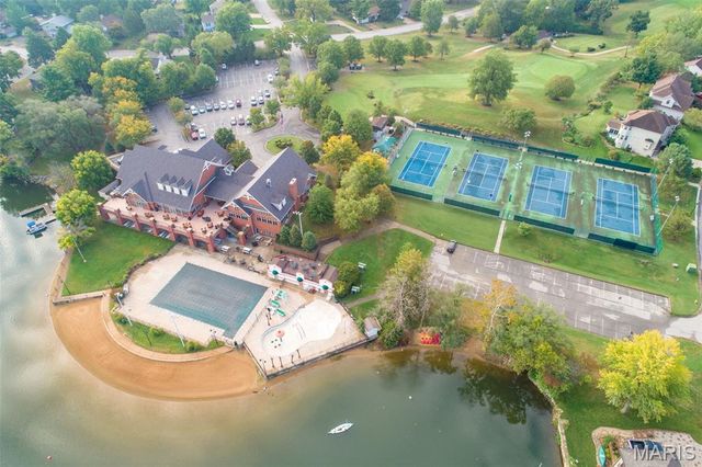 12 Catamaran Drive, Lake St Louis, MO 63367