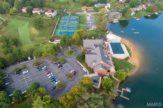 12 Catamaran Drive, Lake St Louis, MO 63367