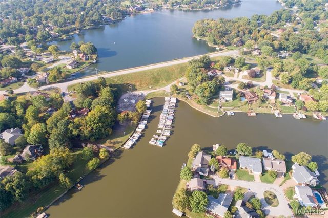 12 Catamaran Drive, Lake St Louis, MO 63367