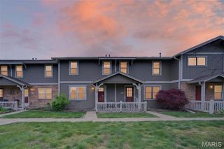 12 Catamaran Drive, Lake St Louis, MO 63367