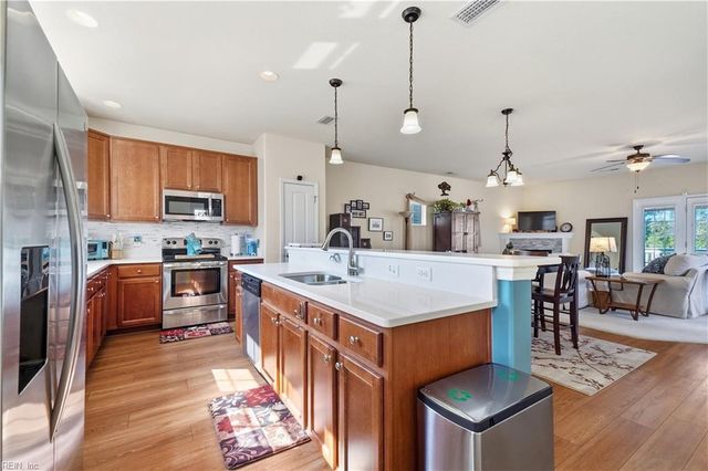 9518 3rd Bay St Unit 113, Norfolk, VA 23518