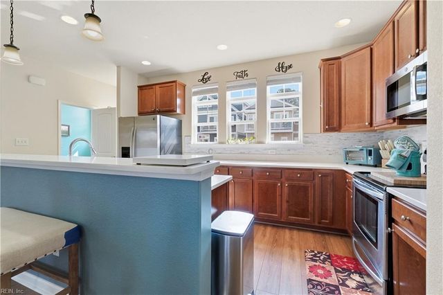 9518 3rd Bay St Unit 113, Norfolk, VA 23518