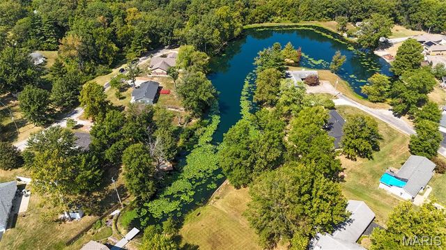 106 Lakeview Drive, Carlinville, IL 62626