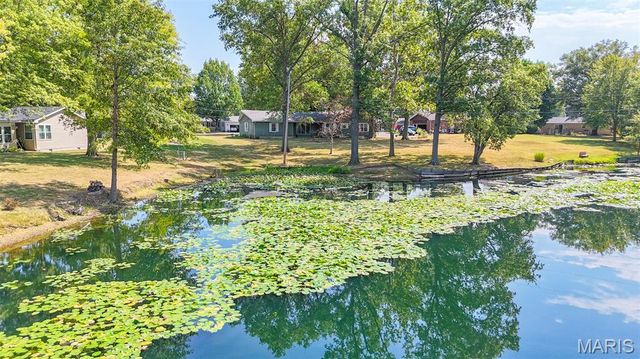 106 Lakeview Drive, Carlinville, IL 62626