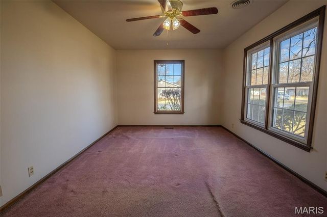 106 Lakeview Drive, Carlinville, IL 62626