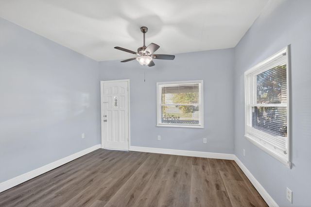 1006 S M Street, Lake Worth Beach, FL 33460