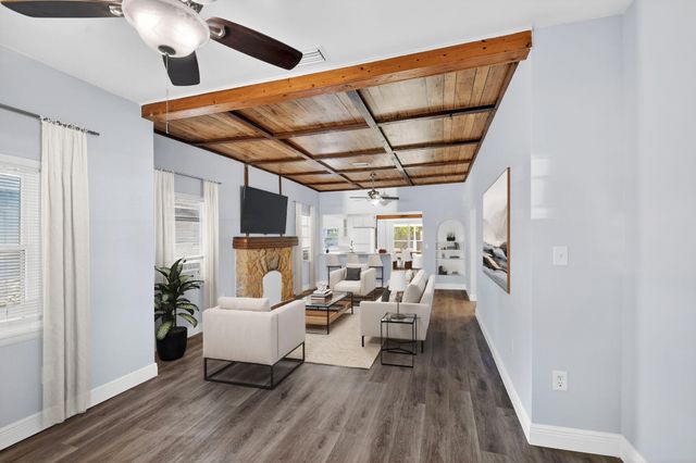 1006 S M Street, Lake Worth Beach, FL 33460