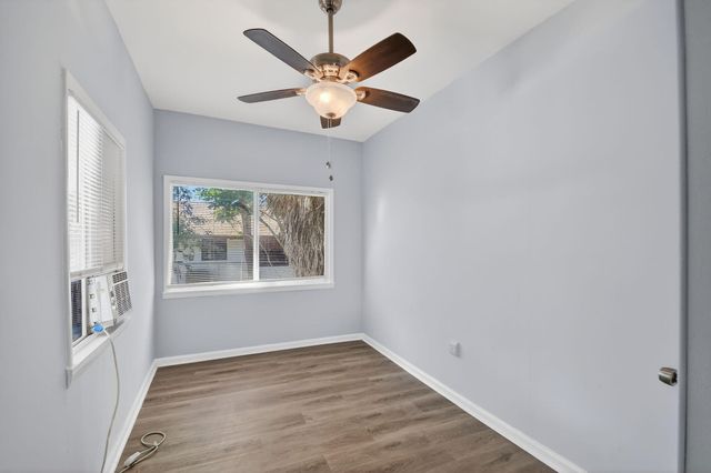 1006 S M Street, Lake Worth Beach, FL 33460