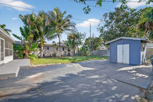 1006 S M Street, Lake Worth Beach, FL 33460