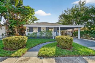 1006 S M Street, Lake Worth Beach, FL 33460
