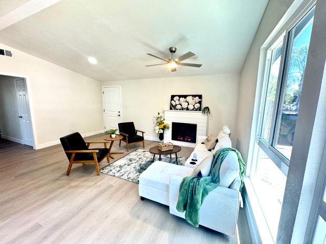 4777 E Butler Avenue, Fresno, CA 93702