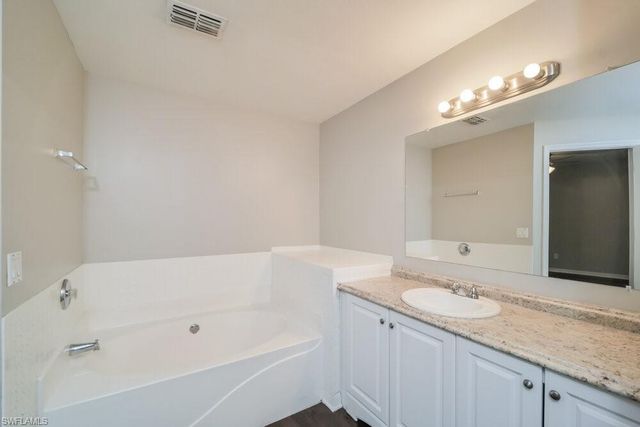 18 NE 17th AVE, Cape Coral, FL 33909