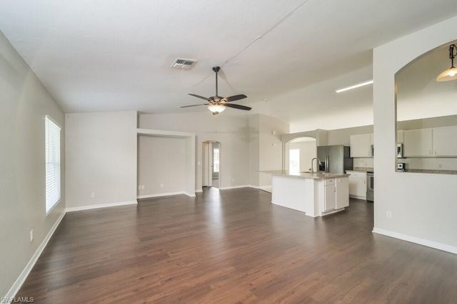 18 NE 17th AVE, Cape Coral, FL 33909